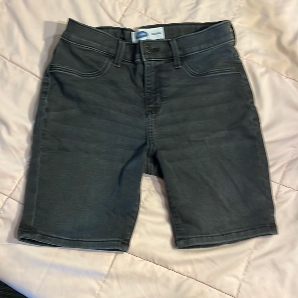 Old Navy black Bermudas black shorts